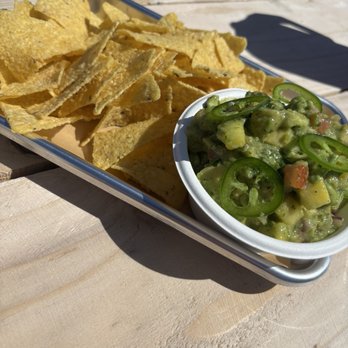 Single Fin - Guacamole - Food Trucks Near Me - Wheeler, Oregon