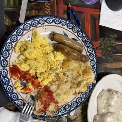 Flavors Around The Square - eggs sausage links and Homefries