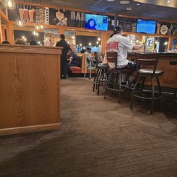 Applebee's bar