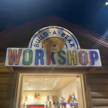 Great Wolf Lodge - Water Parks Near Me - Bloomington, Minnesota Great Wolf Lodge - Water Parks Near Me - Bloomington, Minnesota