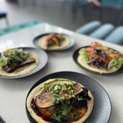 Lola 55 - Roasted cauliflower taco