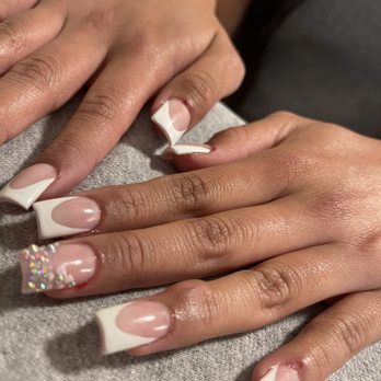 D’Best Nail Spa - Nails - Nail Salons Near Me - Sebastopol, California