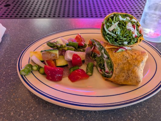 Hank's Garage and Grill by null