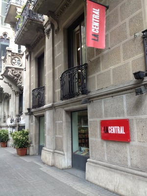 Llibreria la Central by null
