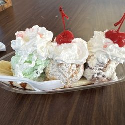 Mooresville Ice Cream Parlor - Banana Split $11.50