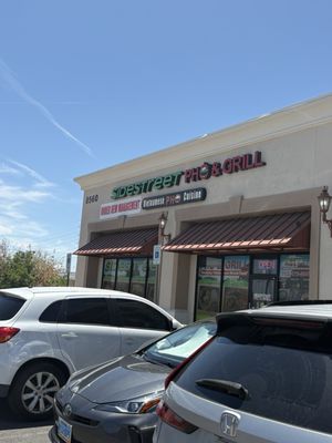 Sidestreet Pho & Grill by null