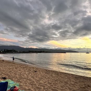 Haleiwa Beach Park - Parks Near Me - Haleiwa, Hawaii