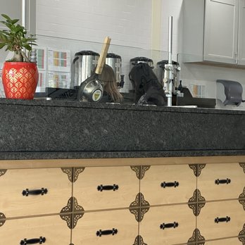Happy Lemon - Brighton - a kitchen counter with pots and pans on it - Desserts Near Me - Brighton, Colorado Happy Lemon - Brighton - a kitchen counter with pots and pans on it - Desserts Near Me - Brighton, Colorado
