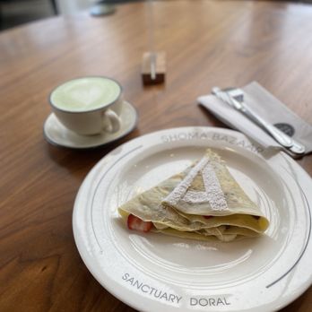 Shoma Bazaar - Crepes with Nutella and strawberries - Breakfast & Brunch Near Me - Doral, Florida Shoma Bazaar - Crepes with Nutella and strawberries - Breakfast & Brunch Near Me - Doral, Florida