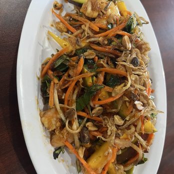 Viet Kitchen - Green mango salad - Vietnamese Near Me - Lakewood, Washington Viet Kitchen - Green mango salad - Vietnamese Near Me - Lakewood, Washington