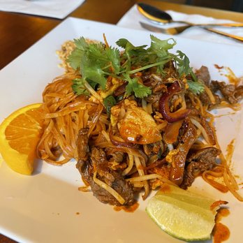 Thai Sapa - Beef Pad Thai - Thai Near Me - Springdale, Utah