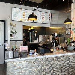 Chowology: Asian Kitchen - Front counter
