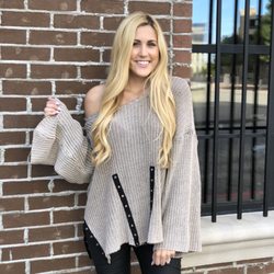 Ella Bleu - Love this sweater!