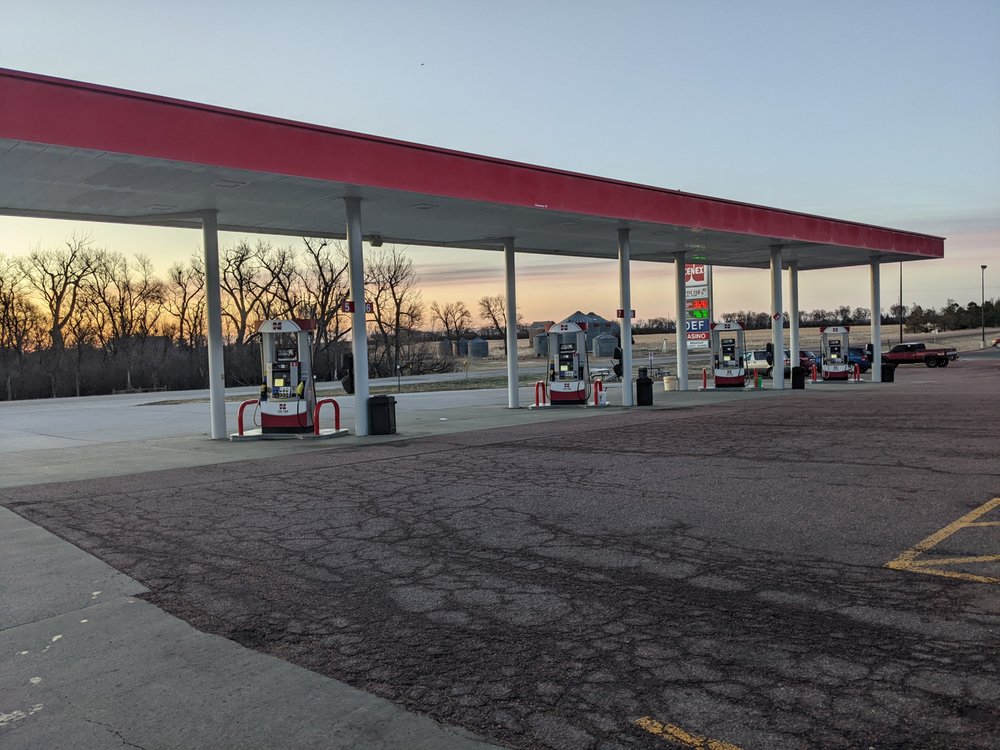 Coffee Cup Fuel Stop, Plankinton Roadtrippers