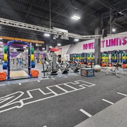 Crunch Fitness - West Pembroke