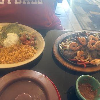 Los Braseros - Fajitas Guadalajara Especial for one - Mexican Near Me - Austin, Texas