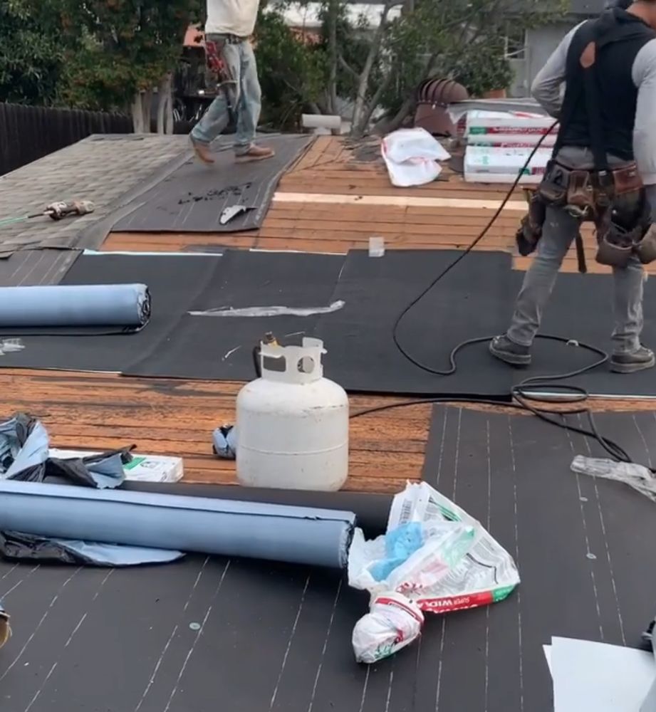 Slide of Midyette Roofing and Construction