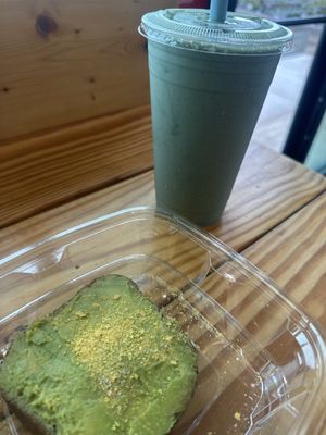 Main Squeeze Juice Co. by null