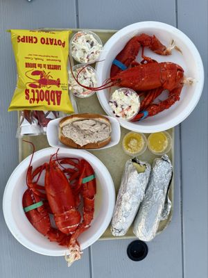 Abbott's Lobster In the Rough (Noank) by null