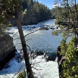 Brink of the Upper Falls - View just above the falls.  This is also a good walk from the South Rim near the Upper Falls View