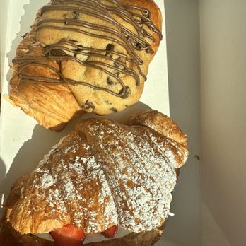 Petalia Brew & Bites - Strawberry and cream croissant and crookie - Coffee & Tea Near Me - Austin, Texas Petalia Brew & Bites - Strawberry and cream croissant and crookie - Coffee & Tea Near Me - Austin, Texas