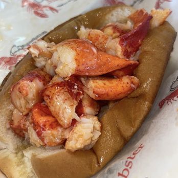The Crossings At Milestone - Lobster roll from food truck - Apartments Near Me - Pensacola, Florida The Crossings At Milestone - Lobster roll from food truck - Apartments Near Me - Pensacola, Florida