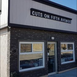 Cuts On Fifth Avenue - Photo