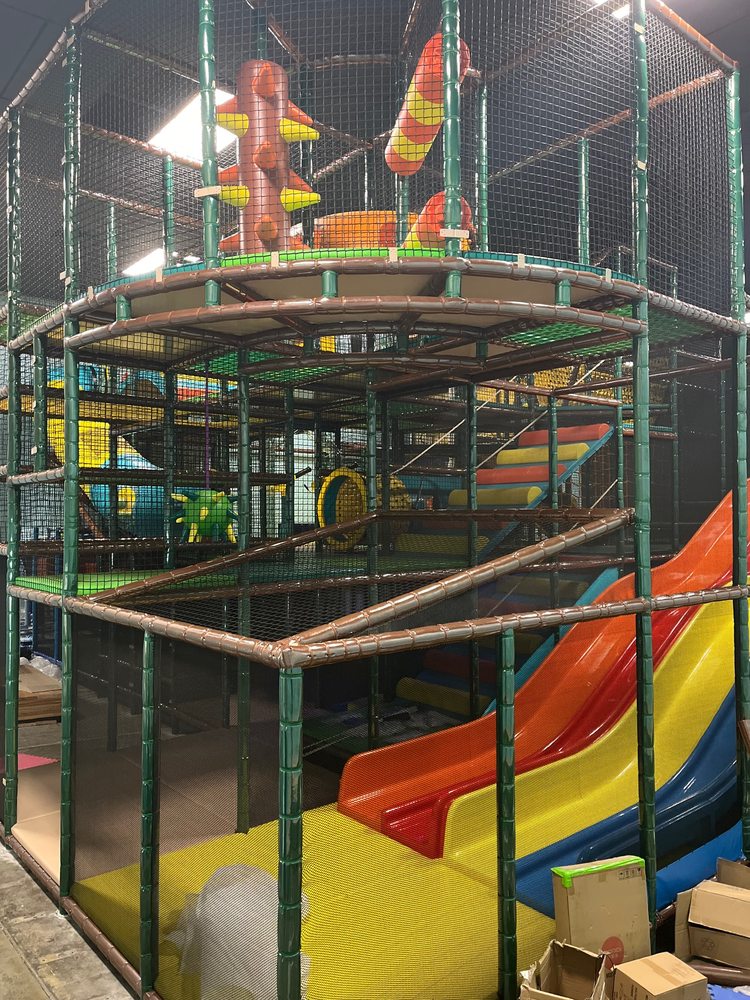 Social spots from Coconut Cove