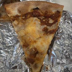 Little Mia's II - Chicken Parmigiana Pizza