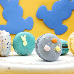 Sweet Velvet Macarons