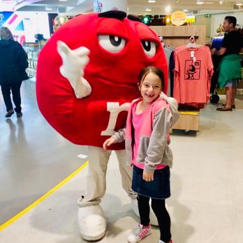 M&M's World - Candy Stores Near Me - London, XGL M&M's World - Candy Stores Near Me - London, XGL