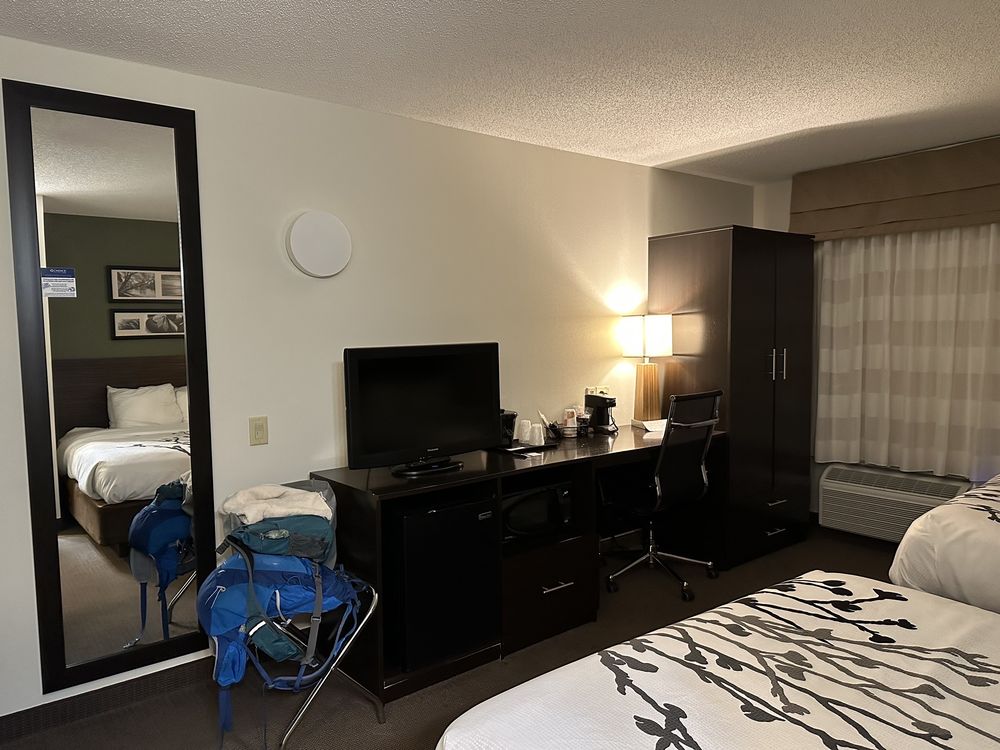 SLEEP INN & SUITES QUEENSBURY LAKE Updated September 2024 26 Photos & 32 Reviews