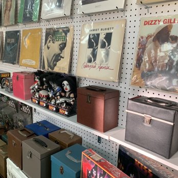Vinyl Closet Record​s - Collector items. - Music & DVDs Near Me - Norristown, Pennsylvania