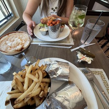 Whiskey Down Diner - Bars Near Me - Farmingdale, New York