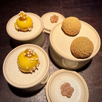 Pramerl and the Wolf - Petit Fours - Wine Bars Near Me - Vienna, 9