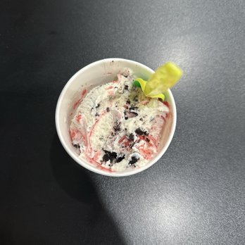 Cool Spot - Kitty Kitty Bang Bang!! Delish!! - Ice Cream & Frozen Yogurt Near Me - Brentwood, California