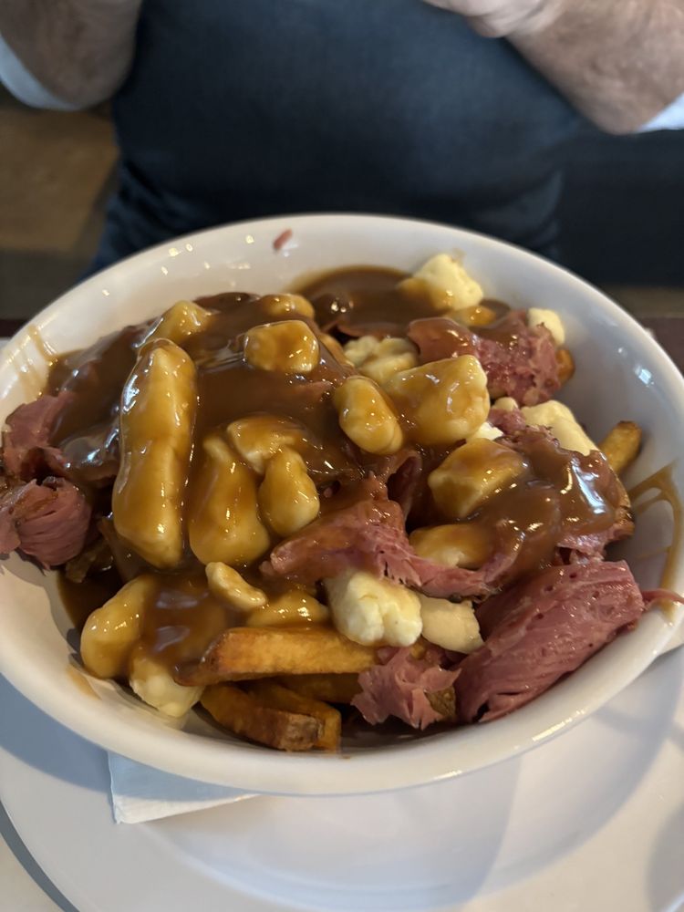 FRENCHIE’S BAR & GRILL Updated November 2024 14 Photos & 15 Reviews