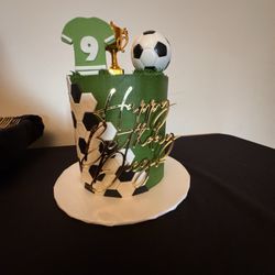 Moochie Pops and Cakes - Custom 6inch one tier cake