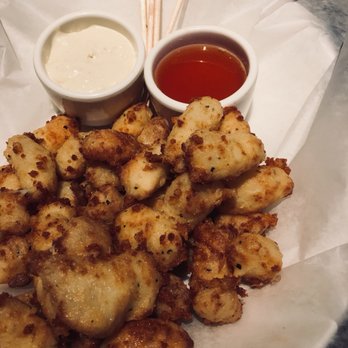 Yard House - Wisconsin Fried Cheese Curds - New American Near Me - Carlsbad, California