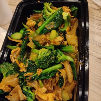Thai Corner - Pade see Ew - Thai Near Me - Lake Forest, California Thai Corner - Pade see Ew - Thai Near Me - Lake Forest, California