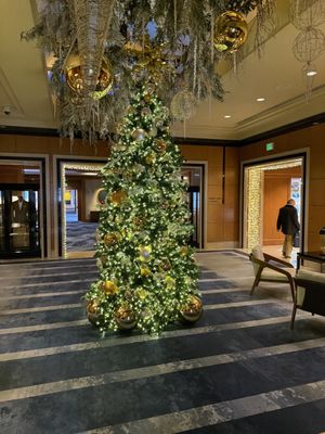 Four Seasons Hotel San Francisco at Embarcadero by null