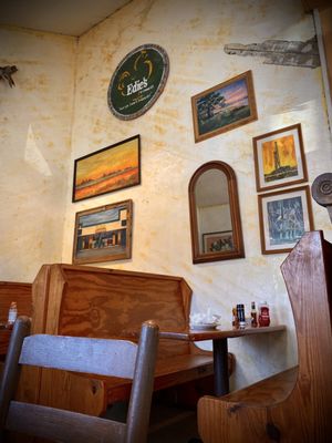 Edie's Biscuits by null