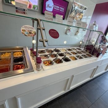 Yogurtland - Ice Cream & Frozen Yogurt Near Me - San Dimas, California Yogurtland - Ice Cream & Frozen Yogurt Near Me - San Dimas, California