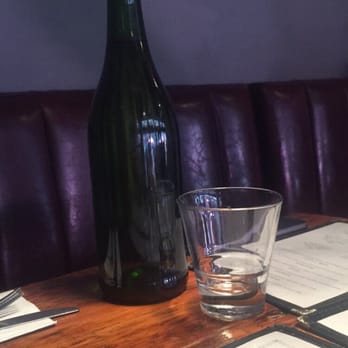 Fresh Salt - Water is served - Bars Near Me - New York, New York