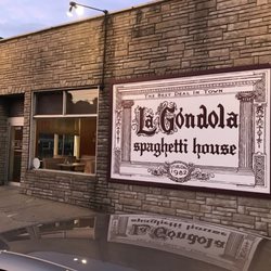 La Gondola Spaghetti House - Interesting older building I kind a like it!