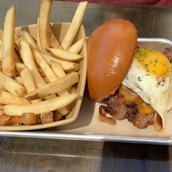 Burger Bench - I think this was the sunrise burger...delish - American Near Me - Escondido, California Burger Bench - I think this was the sunrise burger...delish - American Near Me - Escondido, California