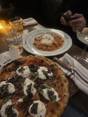 Pizzeria Moretti Toronto by null