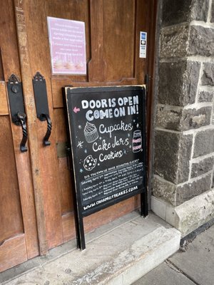 Charm City Cakes by null