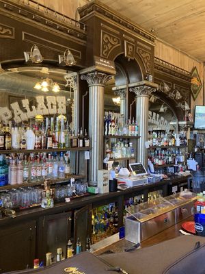 Palace | Restaurant & Saloon by null