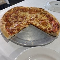 The small cheese pizza Is amazing